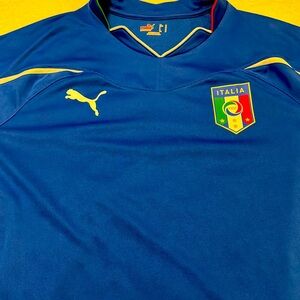 New without tags Puma Italia soccer jersey. Size medium. Gil Azzurri.